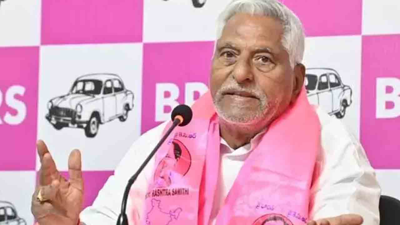 ఫీజు బకాయిలు విడుదల చేయాలి