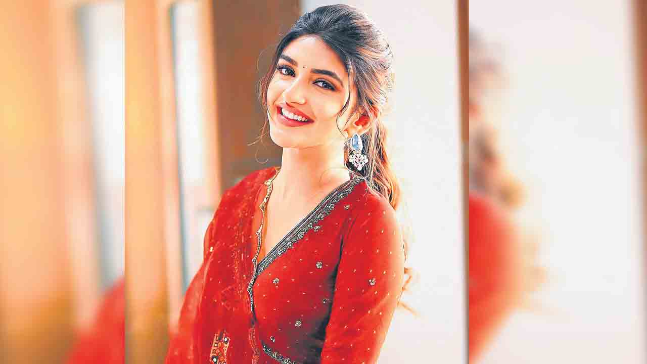 ప్రమోషనల్‌ పోస్ట్‌కు పదిలక్షలు?