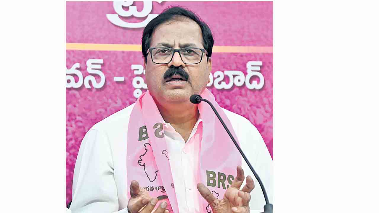 ఇంజినీర్లను జైలుకు పంపిస్తాననడం హేయం