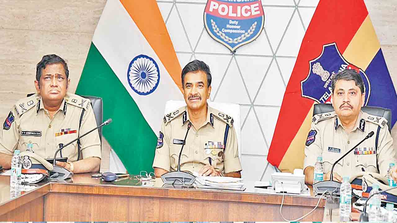 విజిబుల్‌ పోలీసింగ్‌కు ప్రాధాన్యం ఇవ్వండి