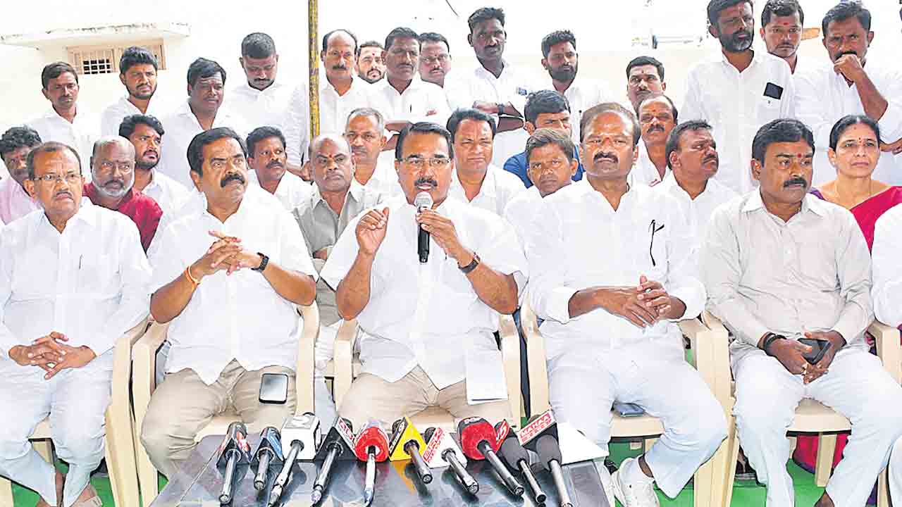 ఎల్‌ నినోతో కాదు.. ఎల్లో కాంగ్రెస్‌తోనే కరువు
