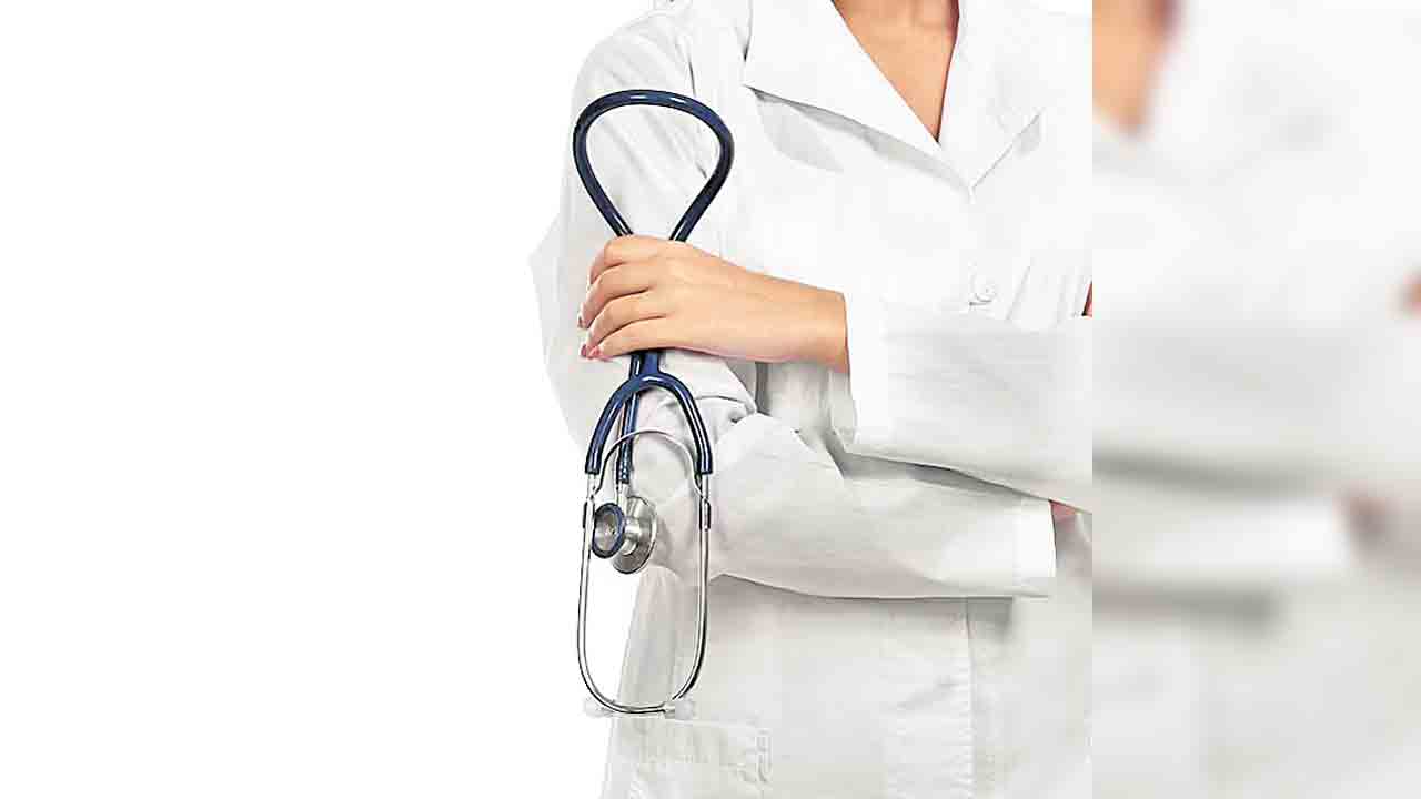 వైద్యశాఖలో ‘ఎక్స్‌టెన్షన్‌’ ఆందోళన!