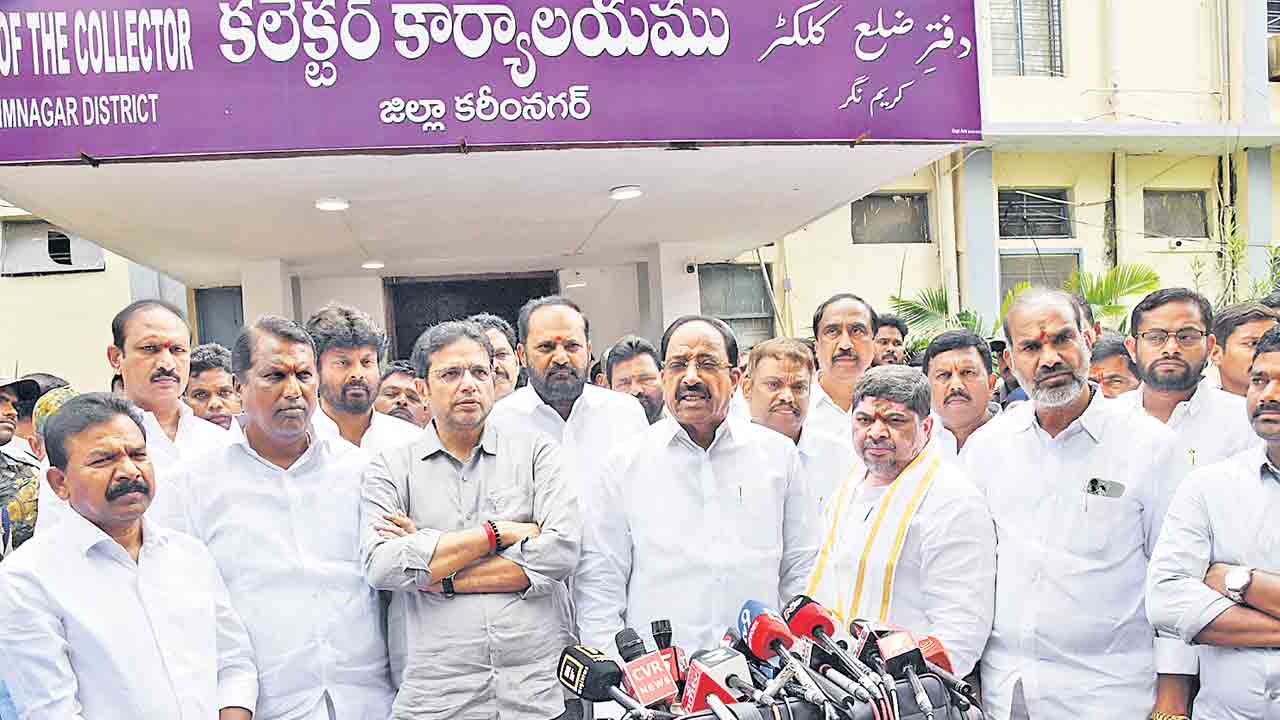రాష్ట్రంలోని ప్రాజెక్టుల్లో నీళ్లు లేవు