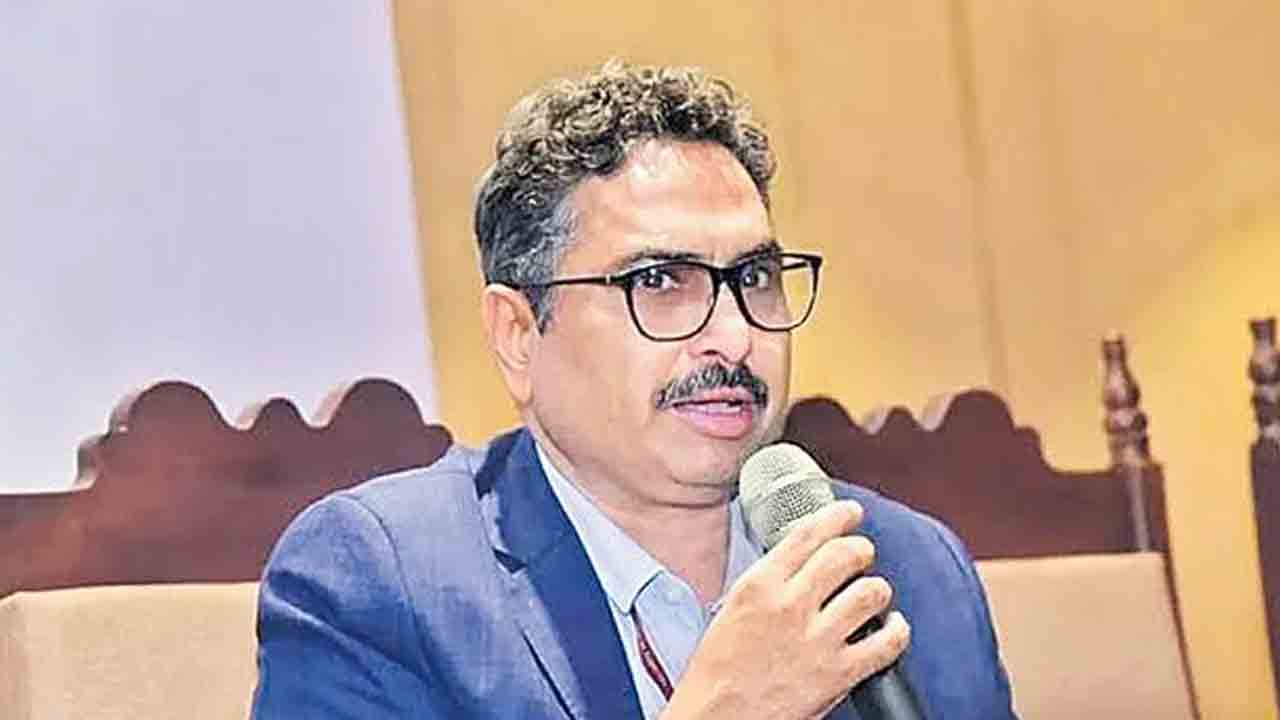 కరువు పర్యవేక్షణకు ప్రత్యేక అధికారులు