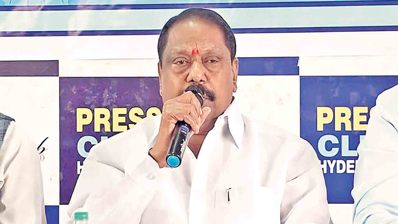 మాలలకు అన్ని రంగాల్లో అన్యాయం