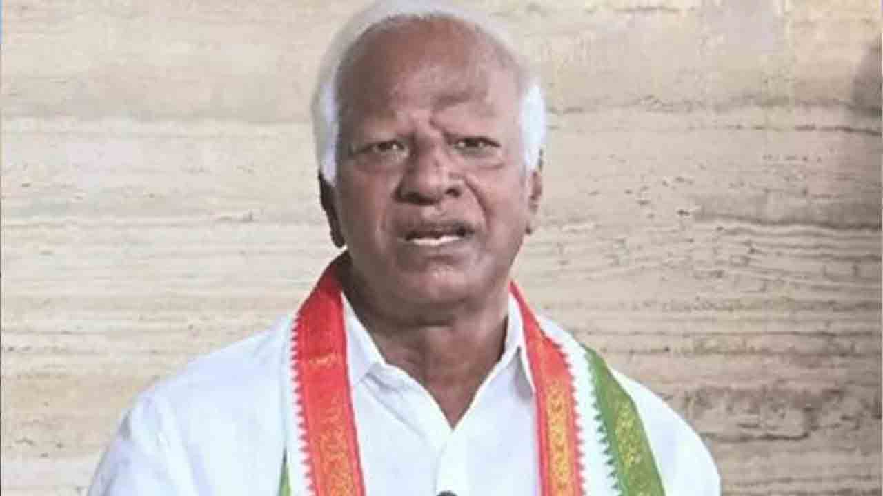 గోదావరి జలాలతో చెరువులను నింపలేం!