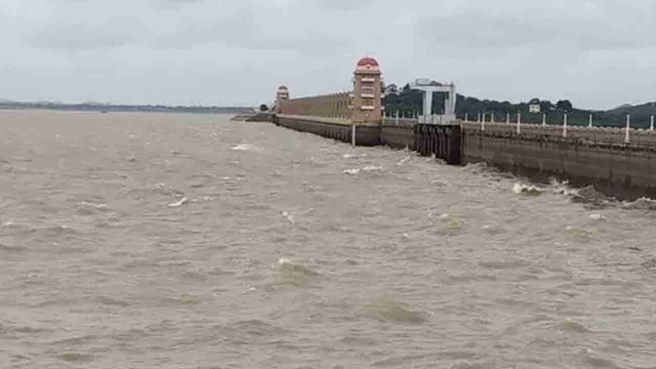 తుంగభద్ర డ్యామ్‌కు ఇన్‌ఫ్లో