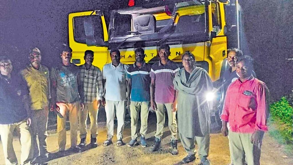 Barytes | ఆంధ్రాకు.. మన ఖనిజం.. మానుకోట జిల్లాలో ఆగని బైరైటీస్‌ అక్రమ రవాణా!