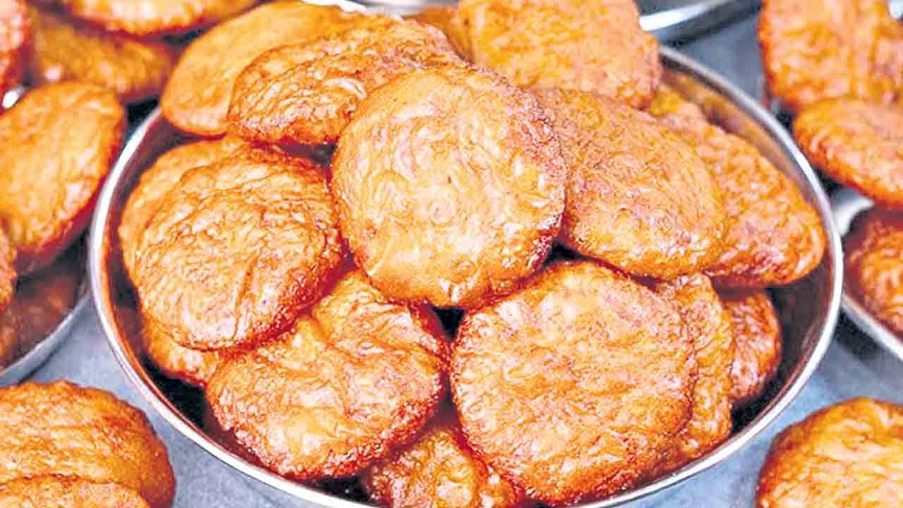 కొబ్బరి బూరెలు