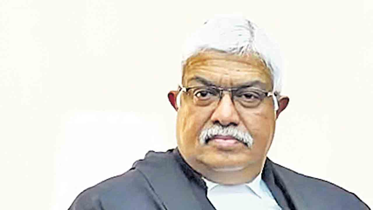 అవినీతిపరులకు మరణశిక్ష విధించాలి!