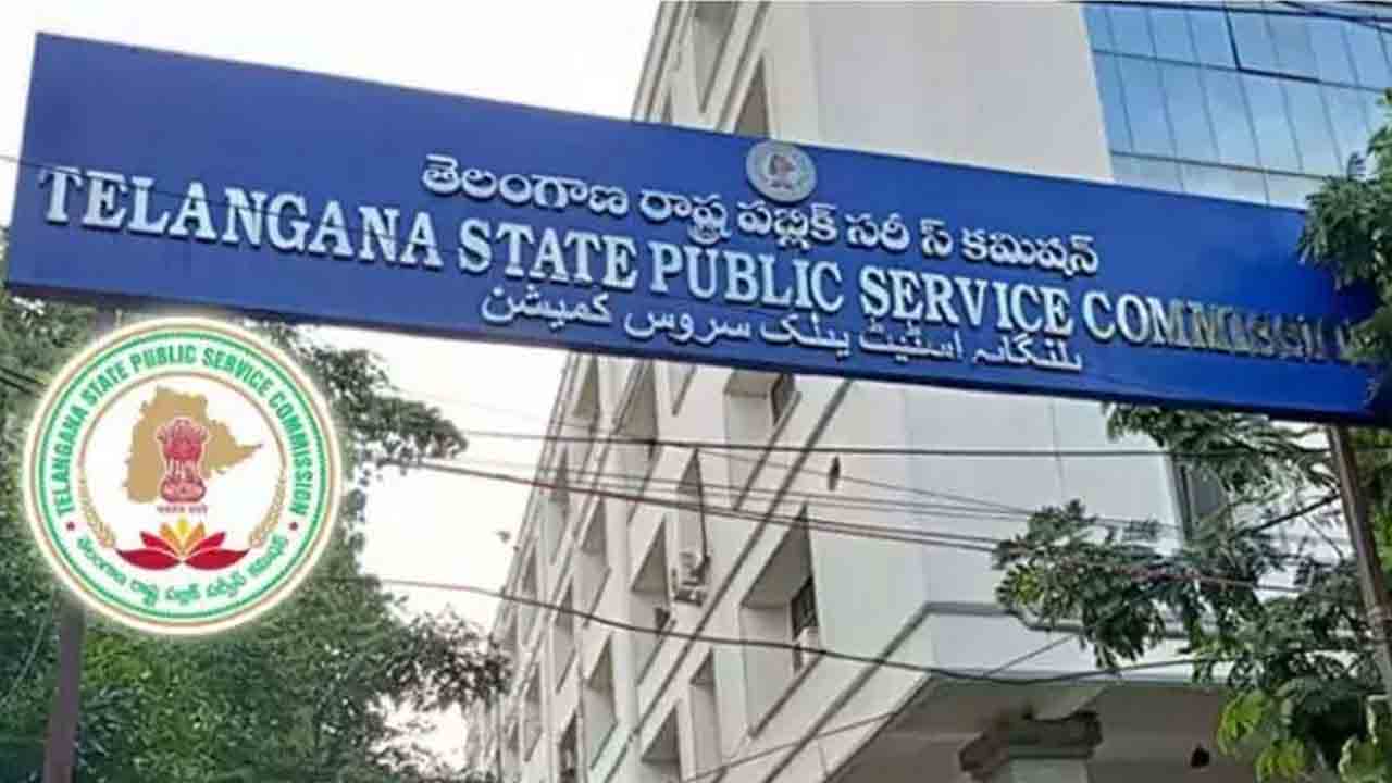 ఓఎమ్మార్‌ షీట్ల వ్యవహారంలో ఇద్దరి సస్పెన్షన్‌