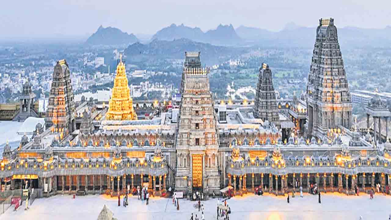 స్థానికులకు శఠగొపం