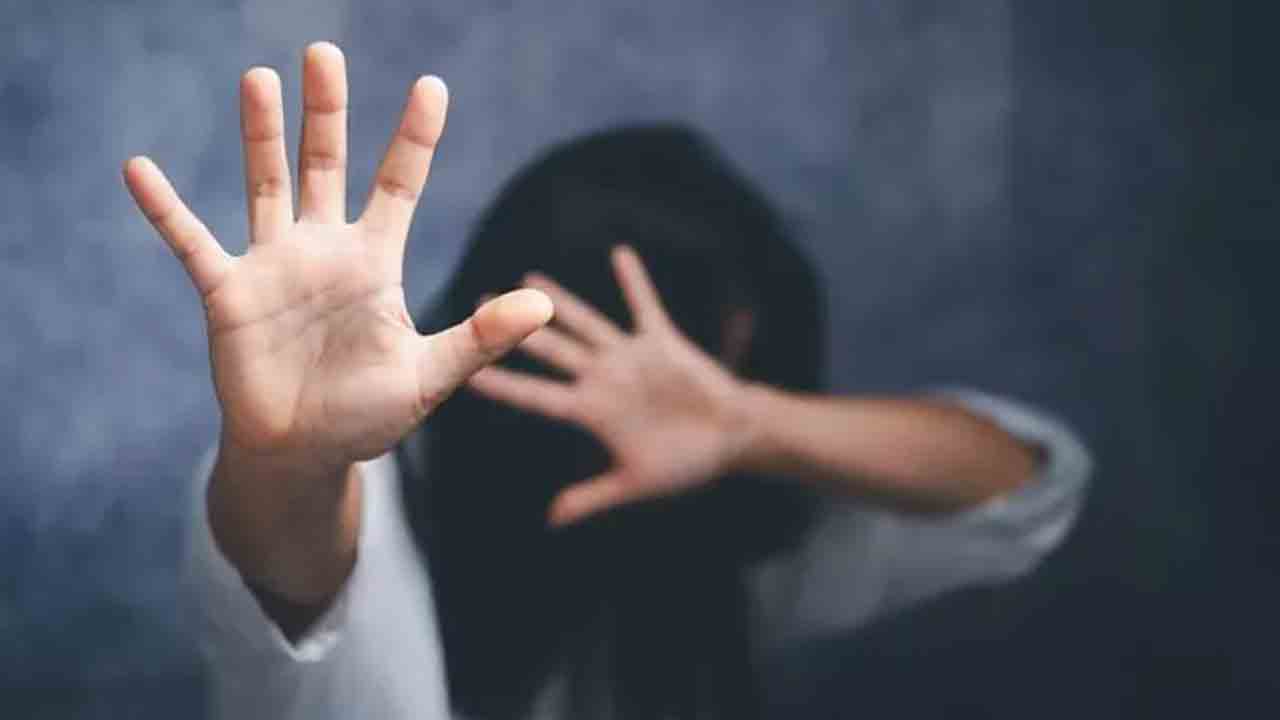 విద్యార్థినిపై లైంగికదాడి