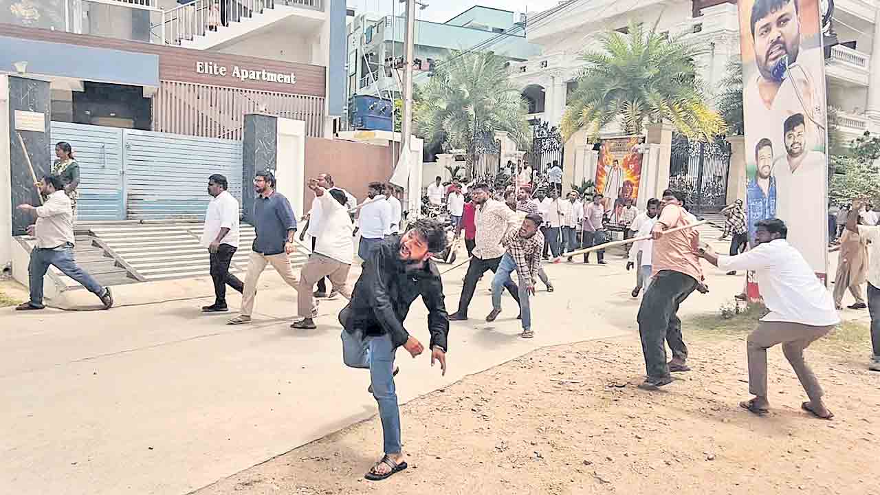ఎల్బీనగర్‌ కాంగ్రెస్‌లో భగ్గుమన్న విభేదాలు
