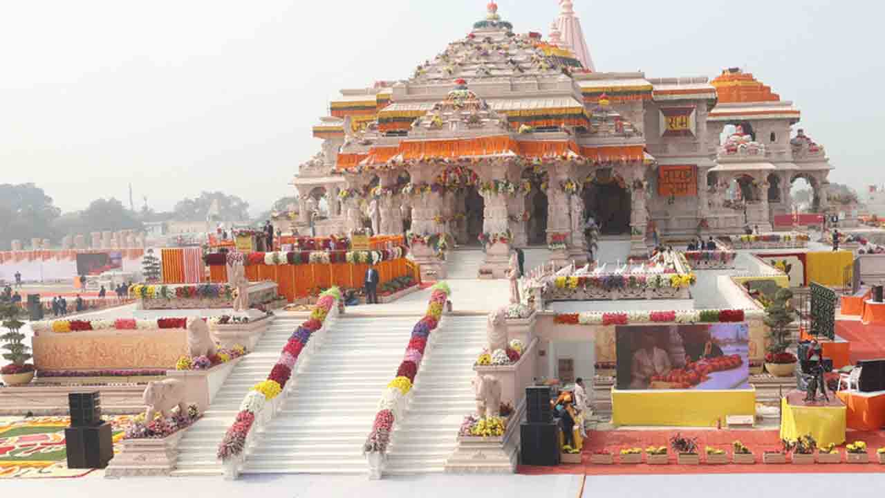 అయోధ్య ఆలయానికి మతపరమైన కమిటీ
