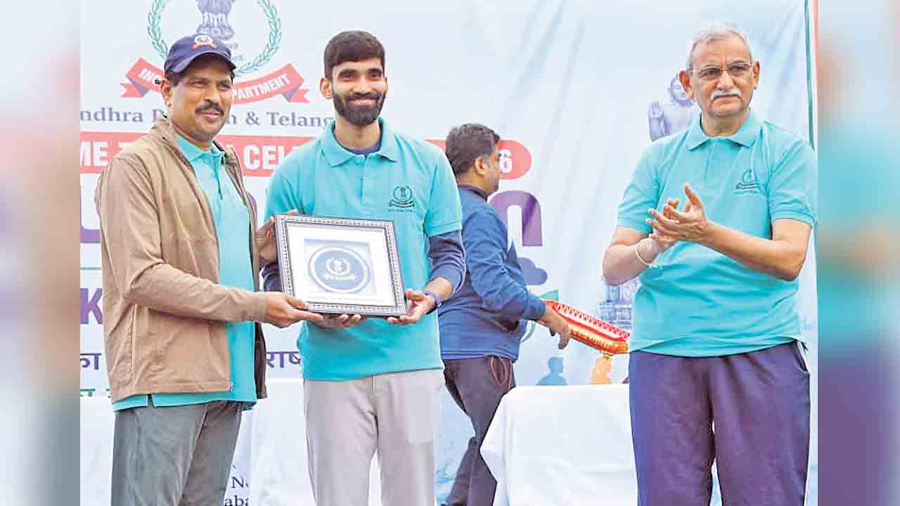 ఫిట్‌నెస్‌తోనే పట్టుదల, ఏకాగ్రత సాధ్యం: శ్రీకాంత్‌