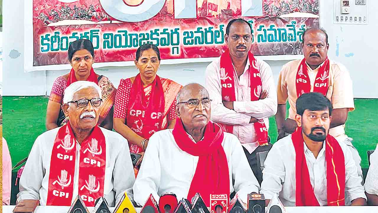 కాళేశ్వరంపై రాజకీయాలెందుకు?