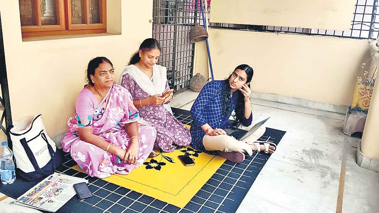 భర్త ఆస్తి కోసం భార్య పోరాటం