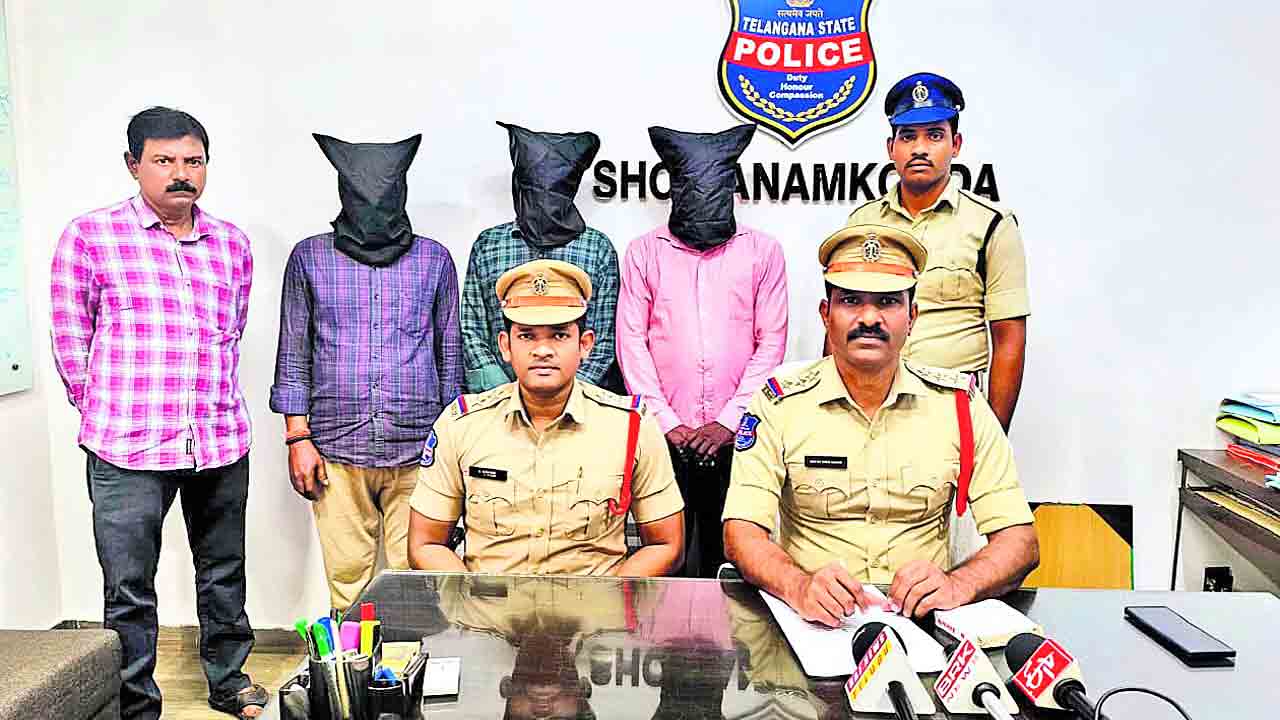 డాక్టర్‌ను బెదిరించిన ముఠా అరెస్టు