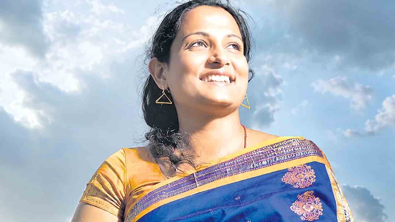 పసిమొగ్గల భవితకే ఈ ఇడుపు కాయితం