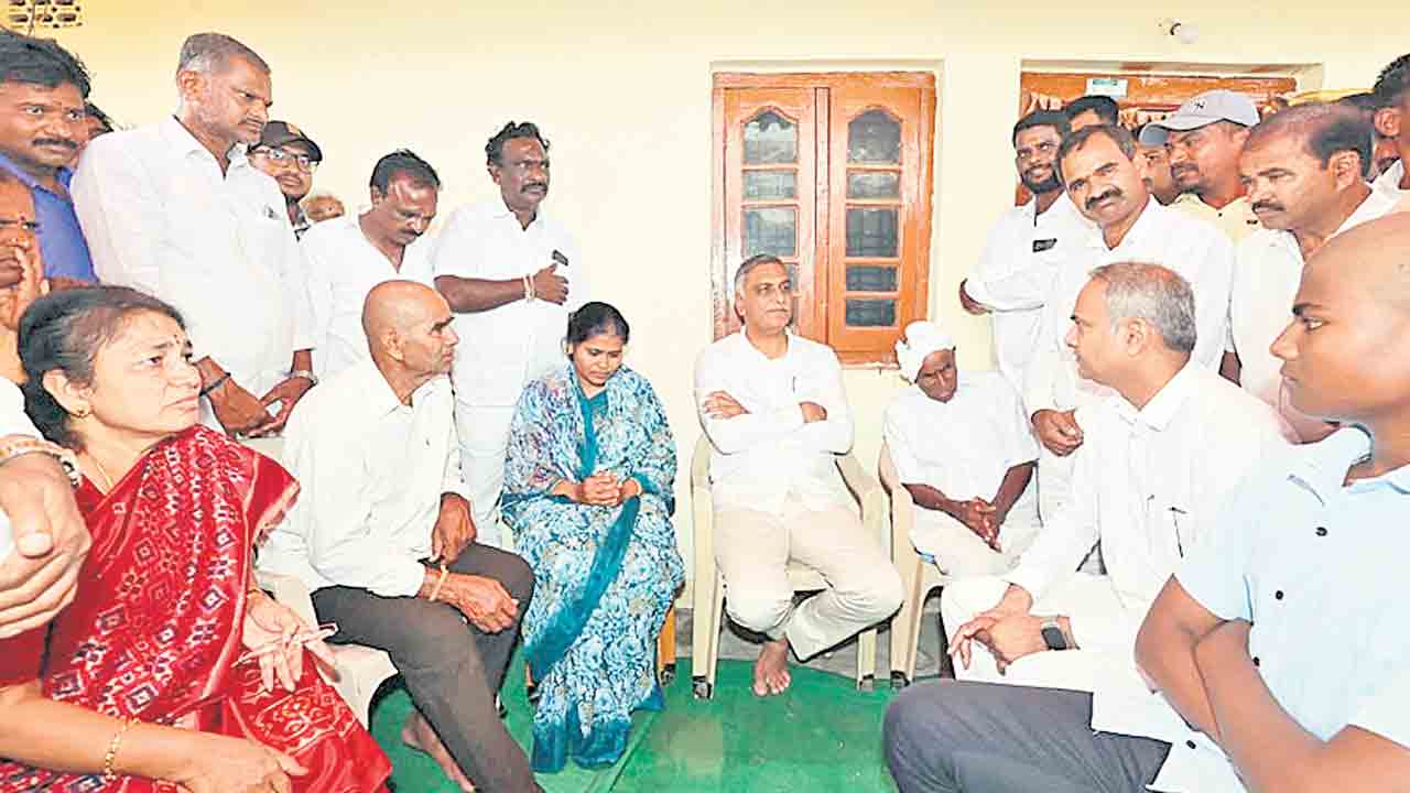 కార్యకర్తల కుటుంబాలకు అండగా బీఆర్‌ఎస్‌