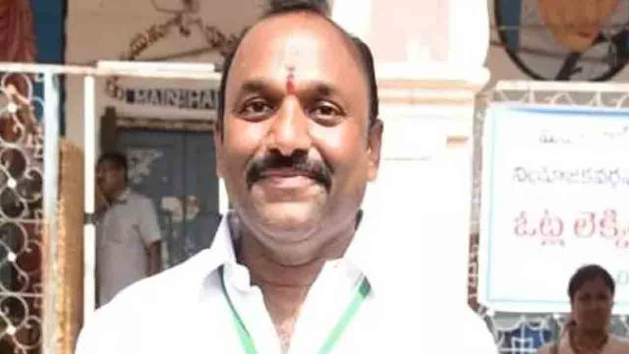 ఎమ్మెల్సీ నవీన్‌పై కేసు