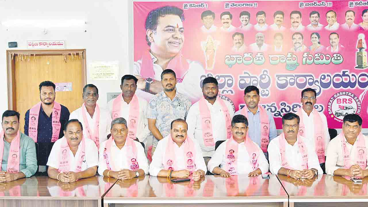 పోరాటానికి తలొగ్గిన కేంద్రం
