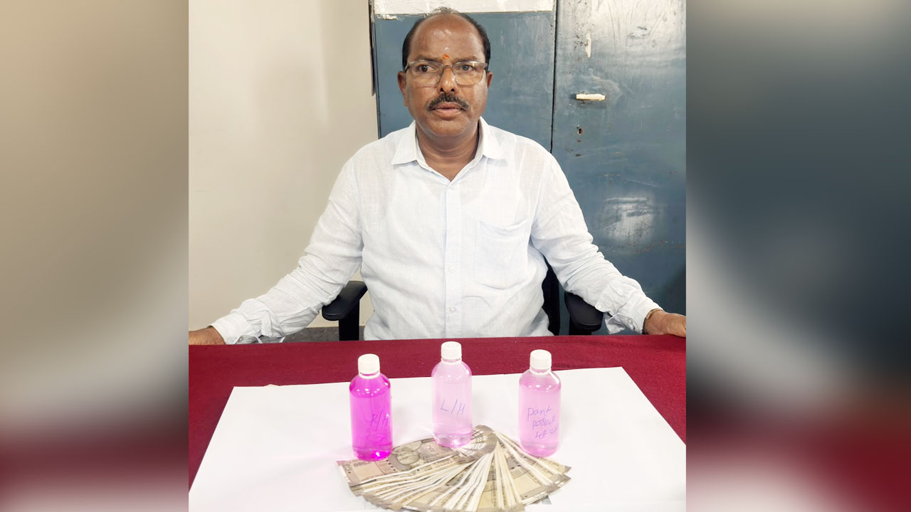 ACB Net | రూ.15 వేలు లంచం తీసుకుంటూ ఏసీబీ వలకు చిక్కిన సూపరింటెండెంట్‌