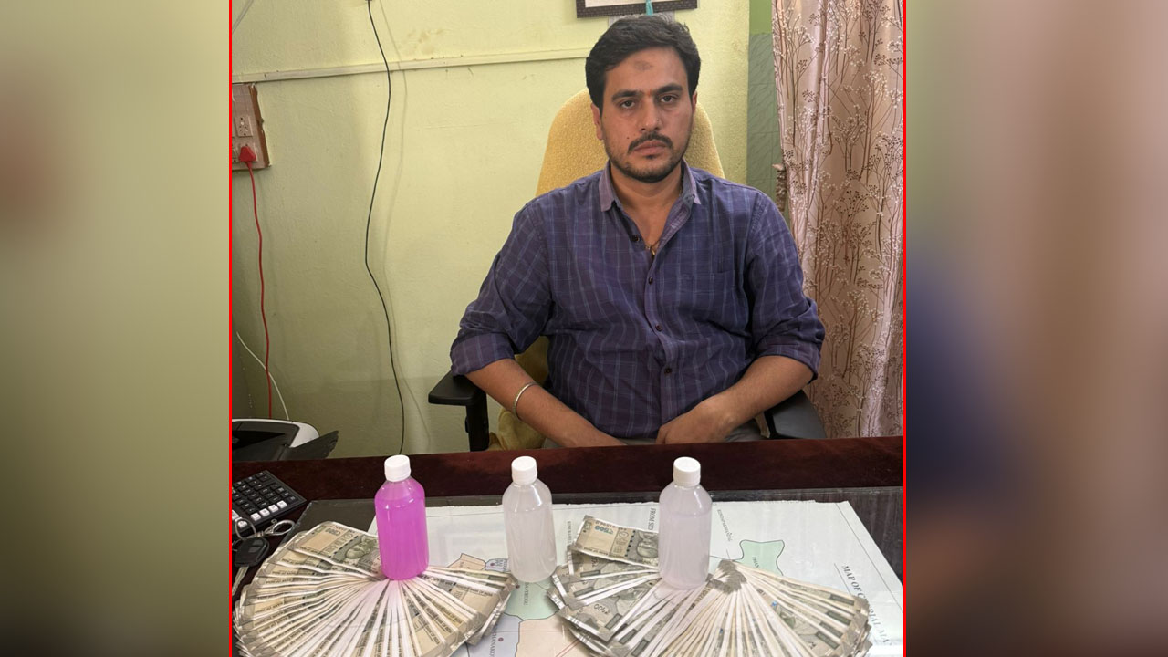 ACB Raid | రూ.70 వేలు లంచం తీసుకుంటూ ఏసీబీకి చిక్కిన చేర్యాల తహసీల్దార్‌