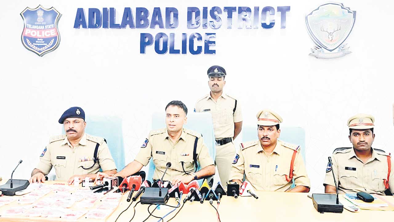 డ్రగ్స్‌ విక్రయ ముఠా గుట్టురట్టు