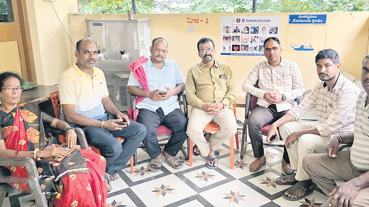బీఆర్‌ఎస్‌ నాయకుల ముందస్తు అరెస్ట్‌