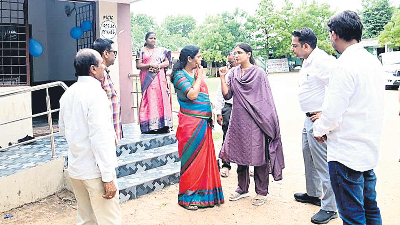 మెరుగైన విద్యనందించాలి