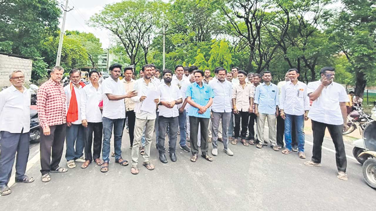 రైతుల కన్నీళ్లపై అభివృద్ధి నిర్మాణం వద్దు