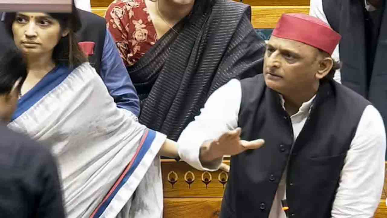 Akhilesh Yadav | ‘ప్రభుత్వం, కాంగ్రెస్ మధ్య ఒప్పందం కుదిరిందా?’.. నీట్‌ చర్చపై అఖిలేష్ ఆగ్రహం