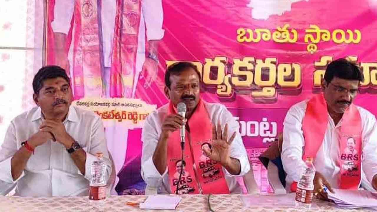 వలస ఓటర్లపై దృష్టి సారించాలి