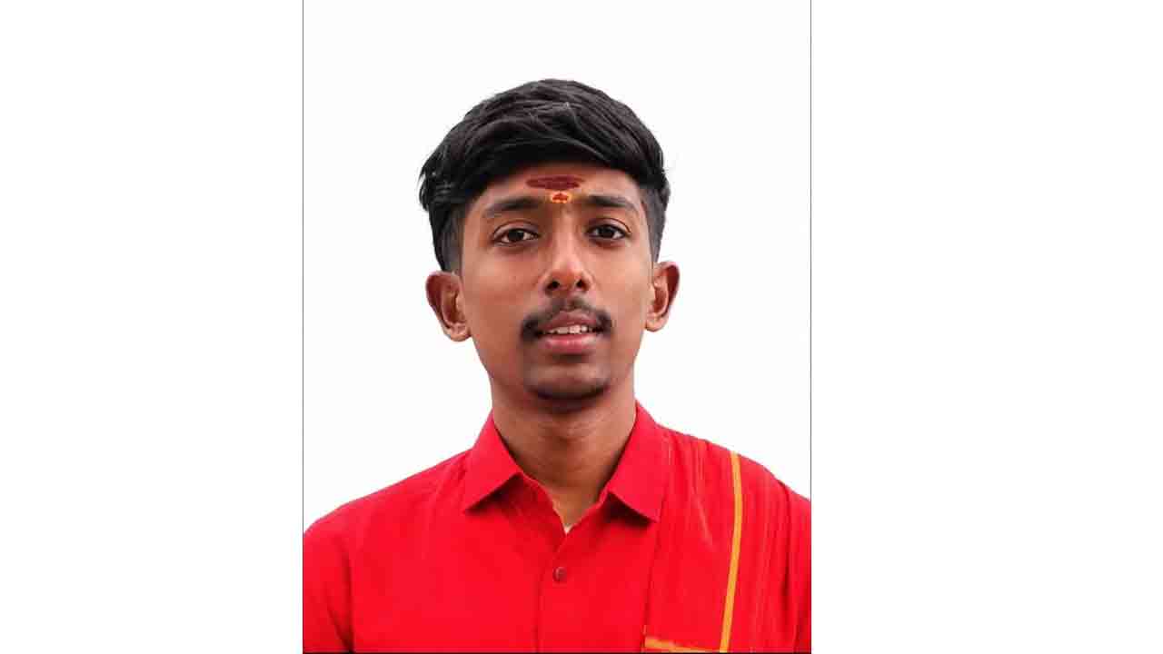 Road Accident | రోడ్డు ప్రమాదంలో గాయపడిన విద్యార్థి మృతి