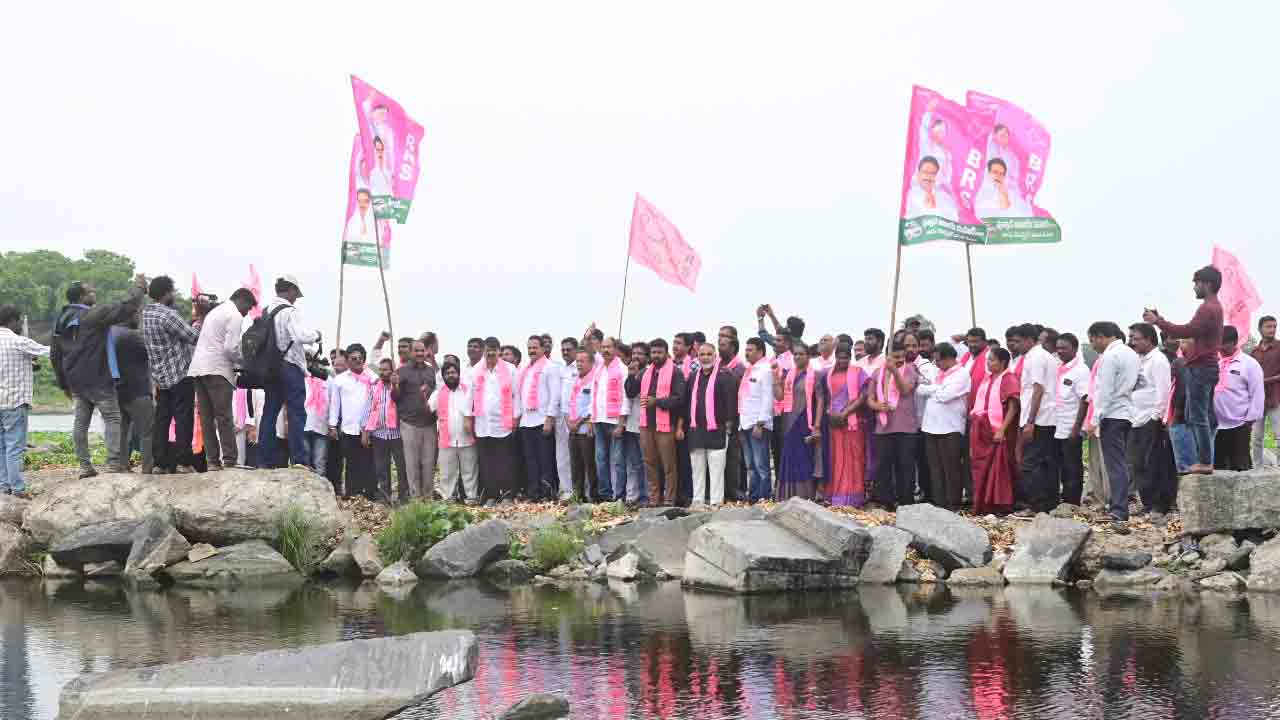 మున్నేరు చెక్‌డ్యాంను పునర్నిర్మించాలి