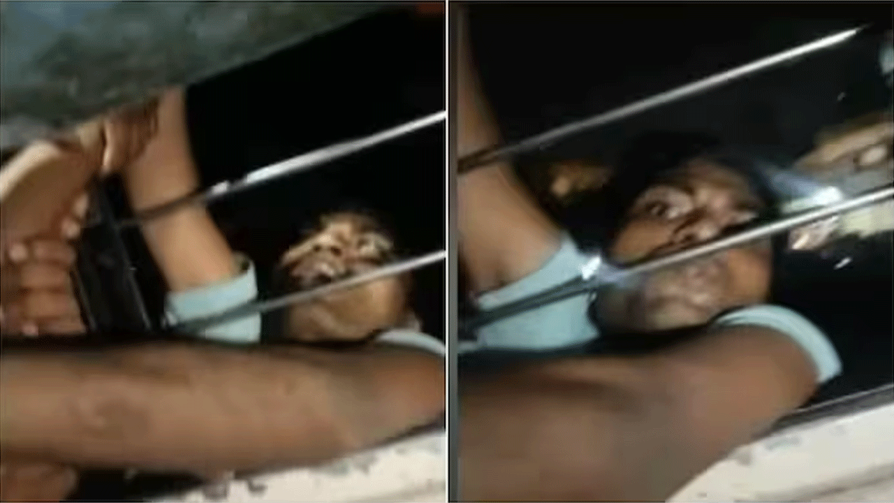 Crime news | రైలు కిటికీలోంచి ప్ర‌యాణికుడి మొబైల్ ఫోన్ లాక్కోబోయిన దొంగ‌.. త‌గిన బుద్ధిచెప్పిన ప్ర‌యాణికులు..!