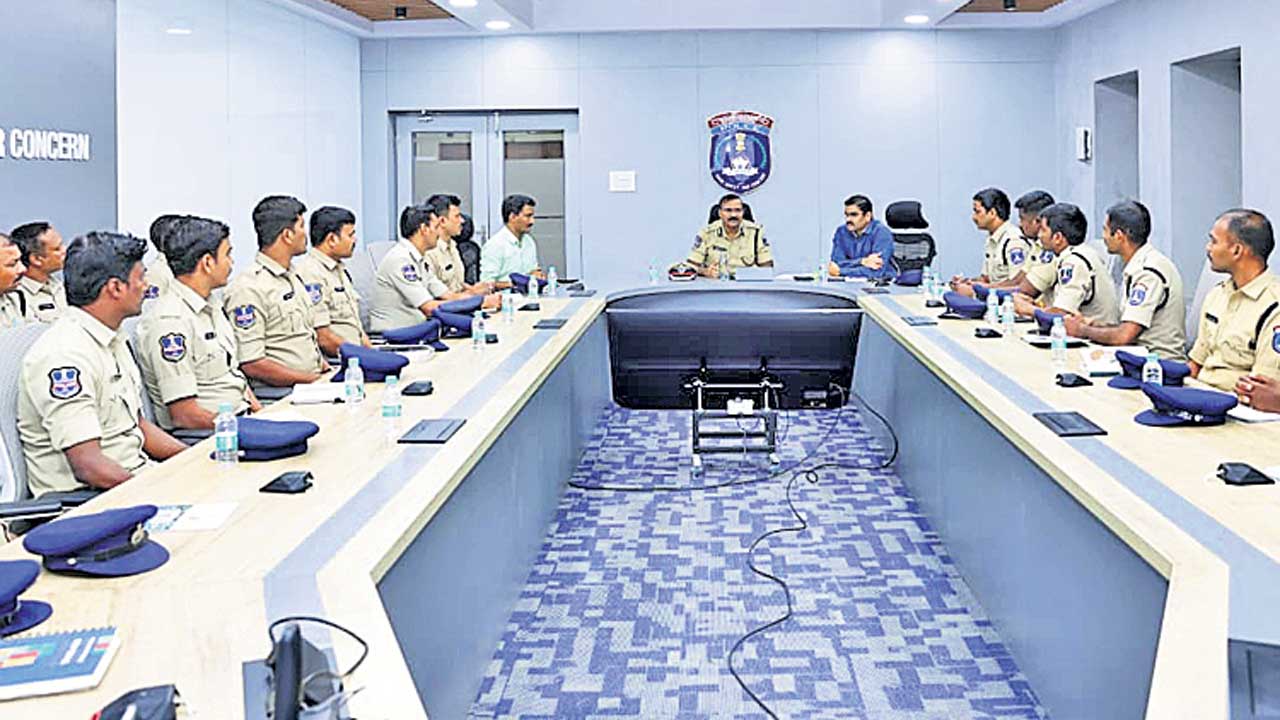 నేరాల దర్యాప్తులో సీసీ కెమెరాలు కీలకం