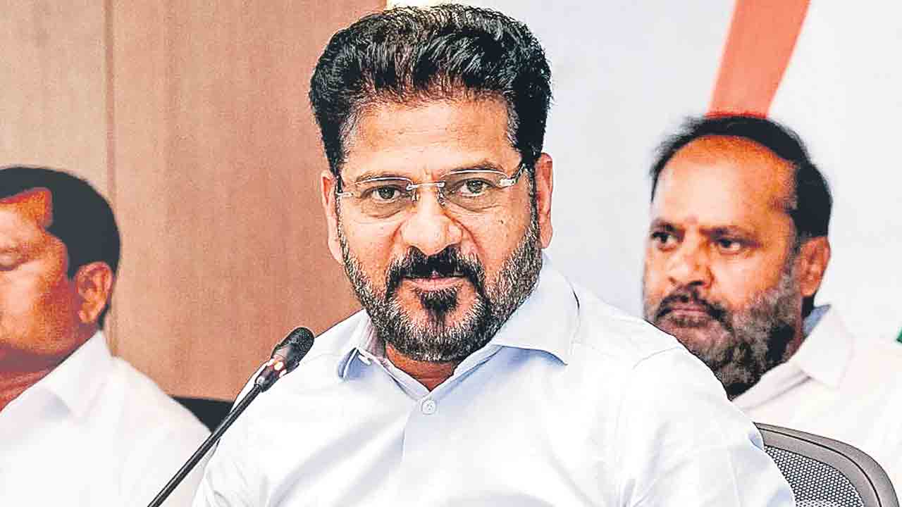రేవంత్‌ నోట హంతక భాష.. పంటలకు వాళ్ల రక్తం చల్లాలె