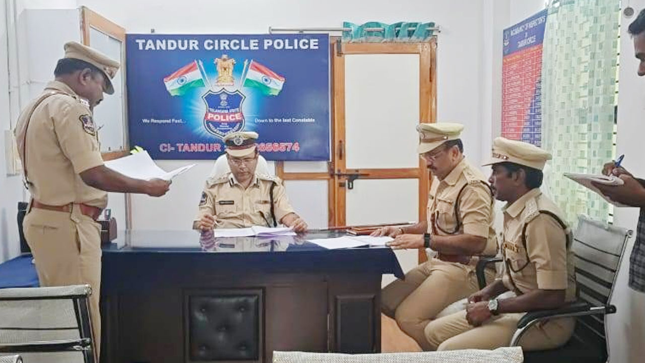 CP Amber Kishore Jha | బాధితులకు సత్వర న్యాయం అందేలా చూడాలి : సీపీ అంబర్ కిశోర్ ఝా