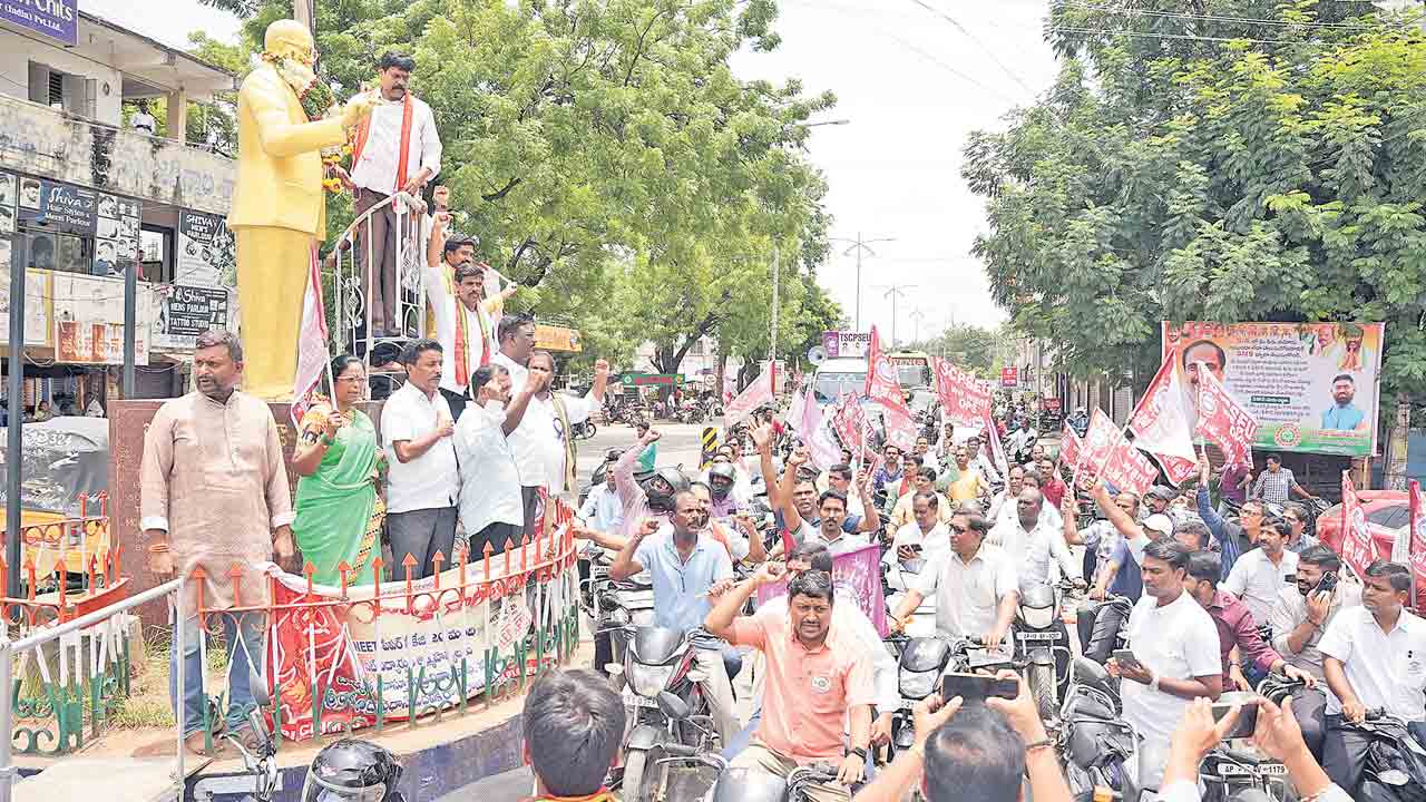 సీపీఎస్‌ రద్దు చేయాలి.. యూనియన్‌ రాష్ట్ర అధ్యక్షుడు స్థితప్రజ్ఞ