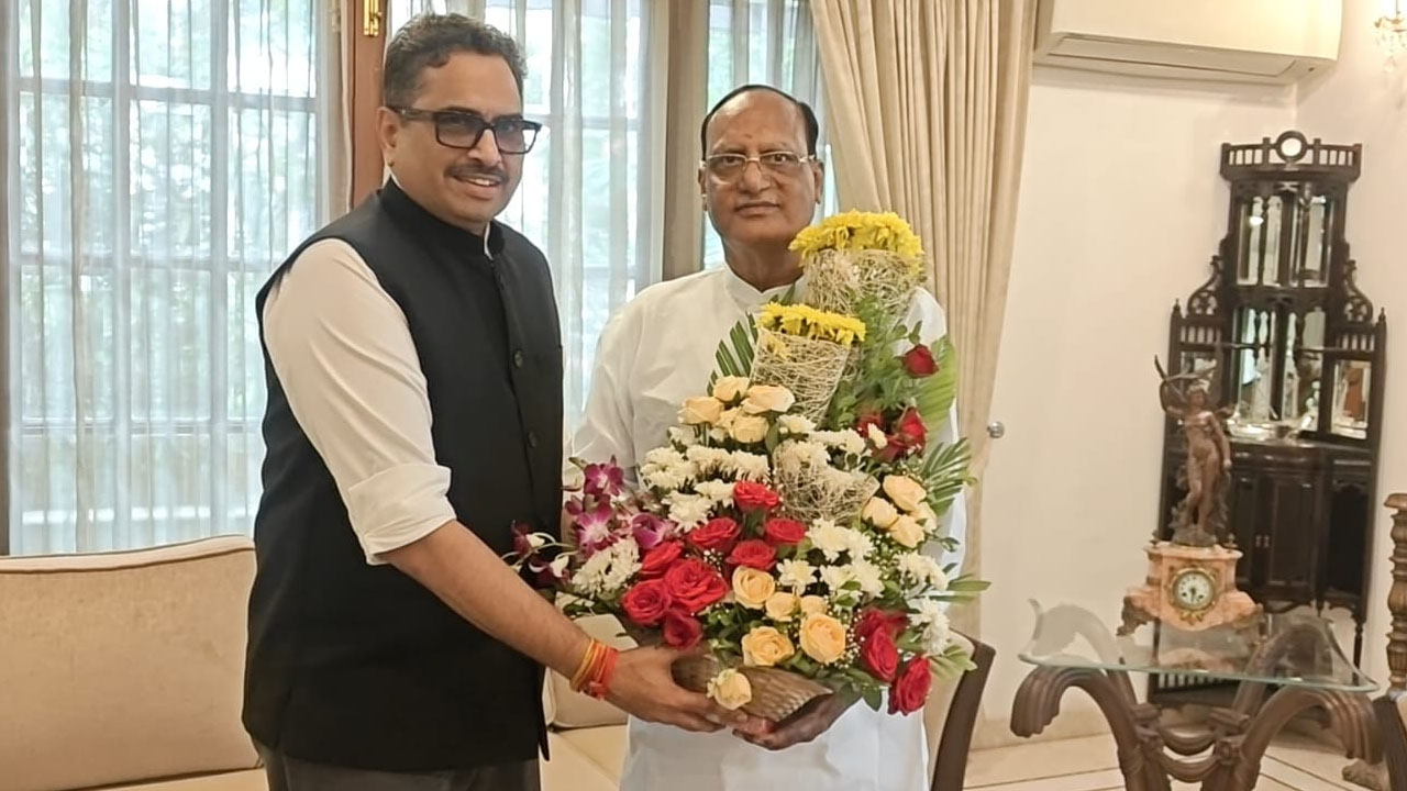 CS Sanjay Jaju | మండలి చైర్మన్‌ను మర్యాదపూర్వకంగా కలిసిన సీఎస్‌ సంజయ్‌ జాజు