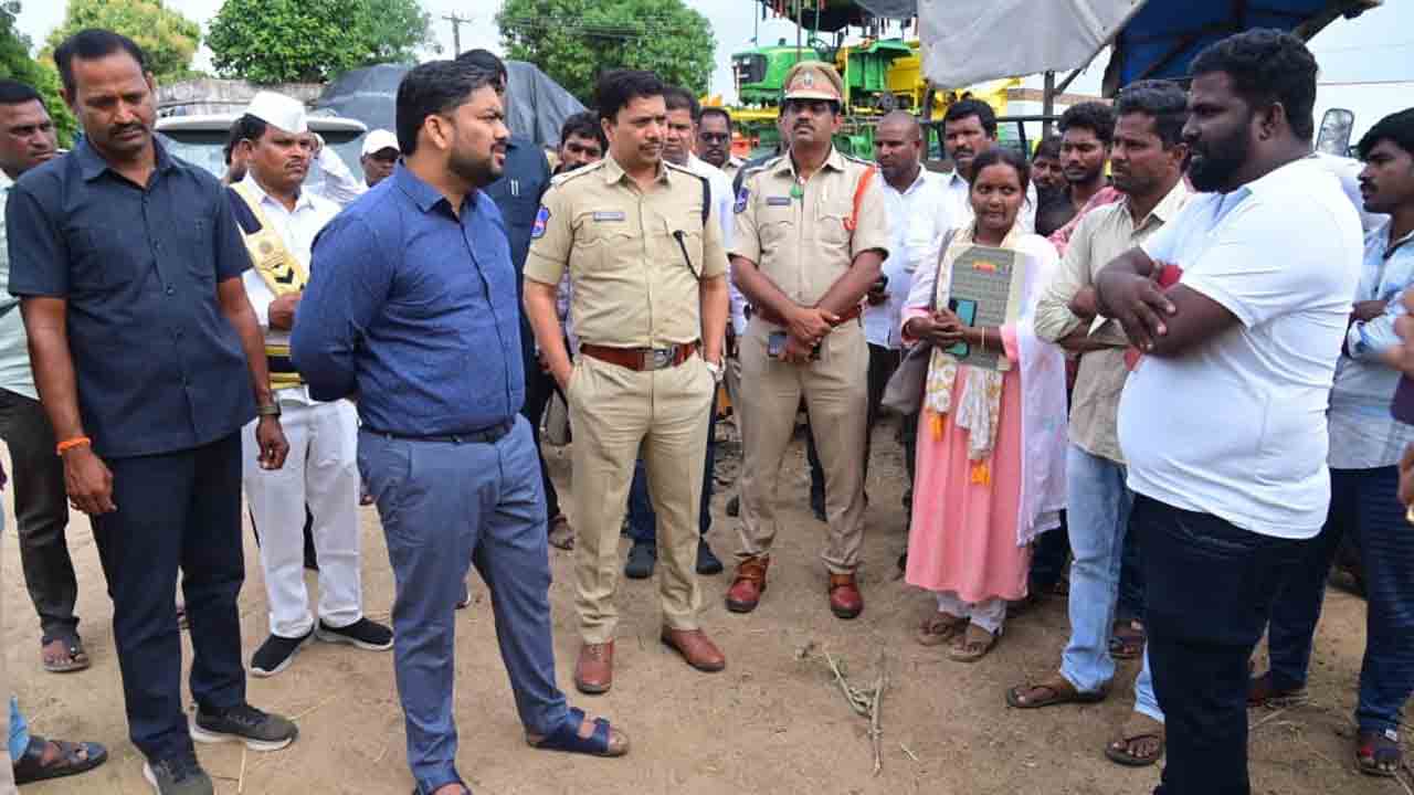 నకిలీ ఎరువులను అమ్మితే కఠిన చర్యలు