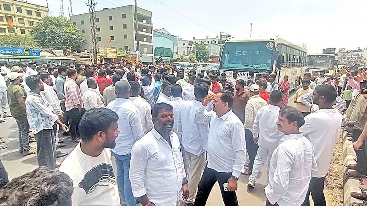 కాంగ్రెస్‌లో ముదిరిన విభేదాలు