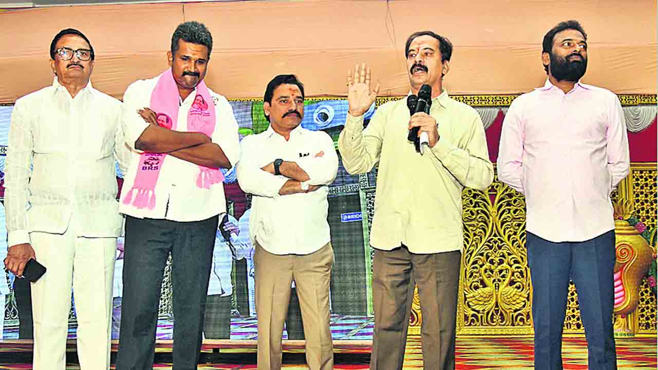 కాంగ్రెస్‌ వైఫల్యాలను ఎండగట్టాలి