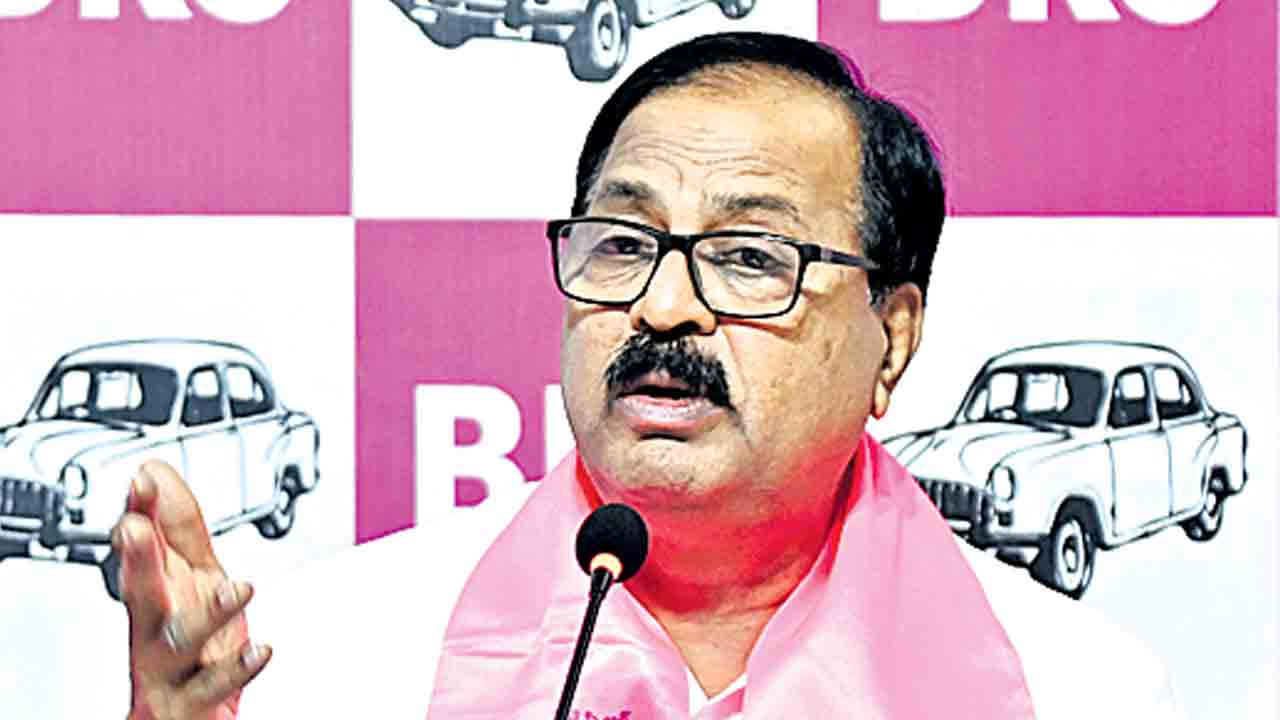 రేవంత్‌రెడ్డివి దివాలాకోరు రాజకీయాలు.. దేవీప్రసాద్‌