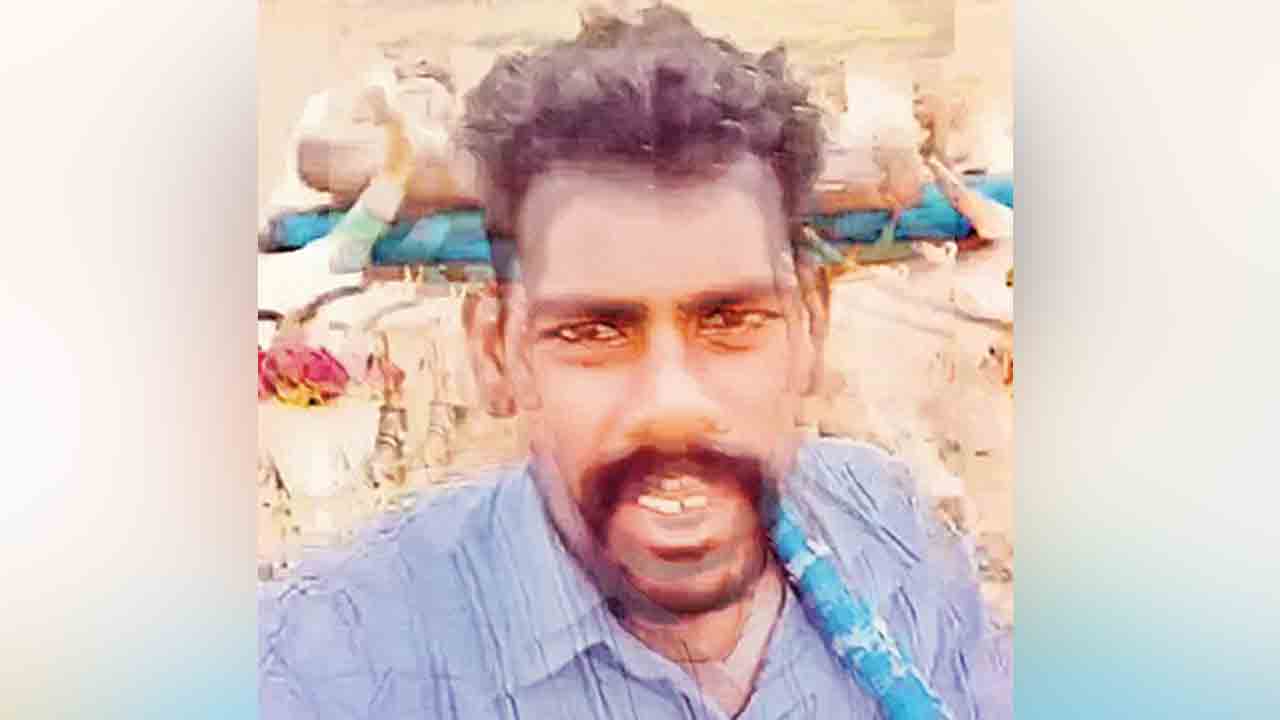 పొలం దున్నుతూ గుండెపోటుతో రైతు మృతి