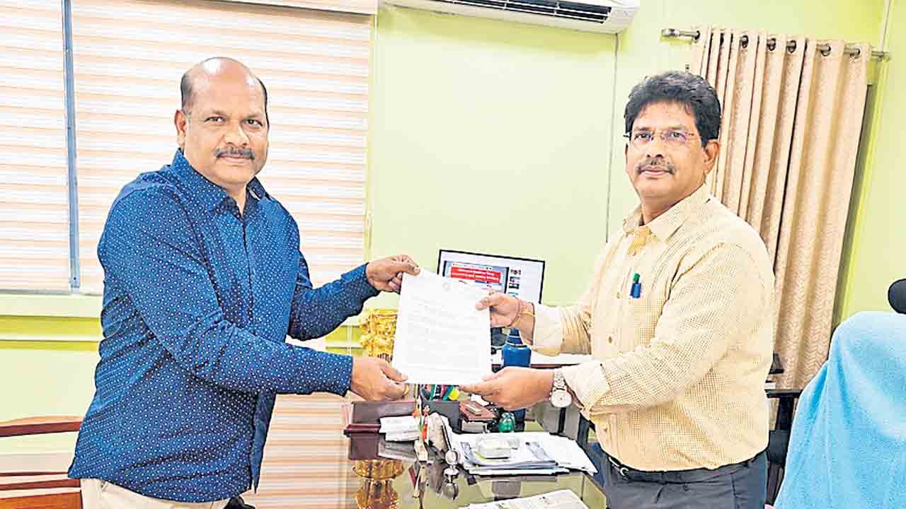 చెరుకు రైతుల సమస్యలు పరిష్కరించాలి