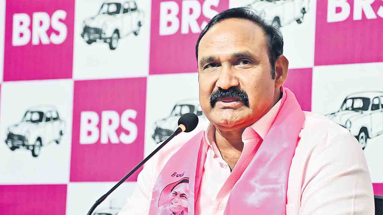 రేవంత్‌ అసమర్థత వల్లే డెడ్‌స్టోరేజ్‌